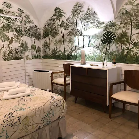 Tukasa Vintage Apartment Caces